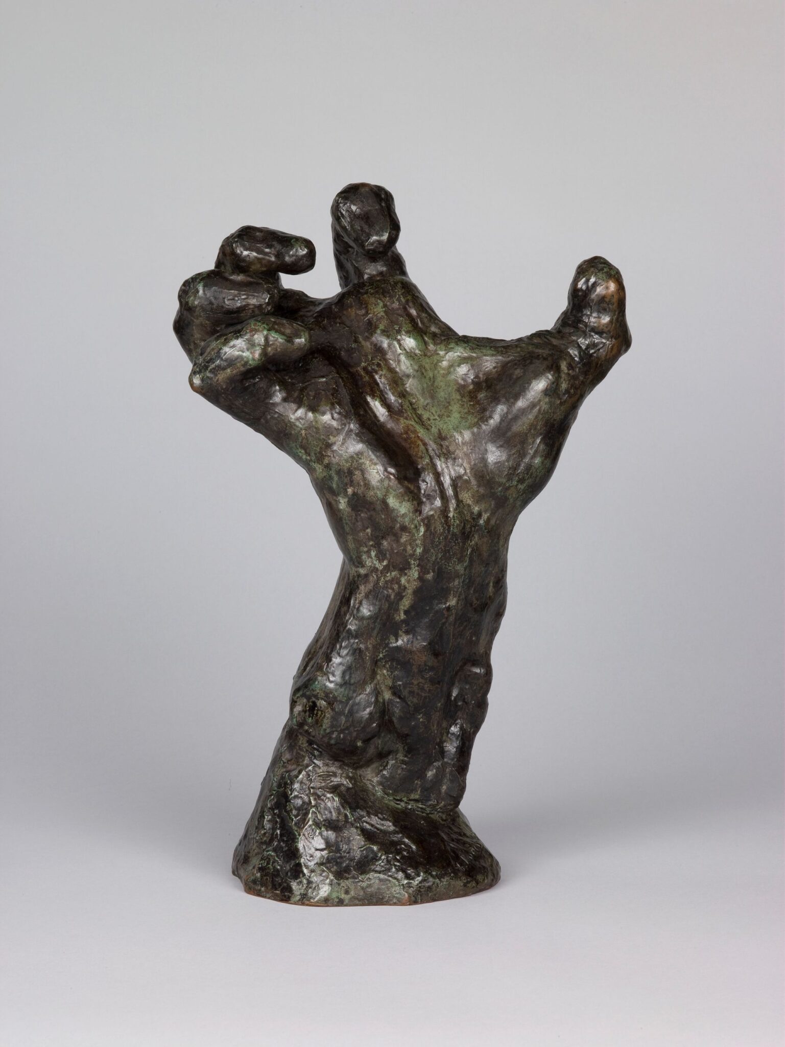 Escultura de la mano de Rodin
